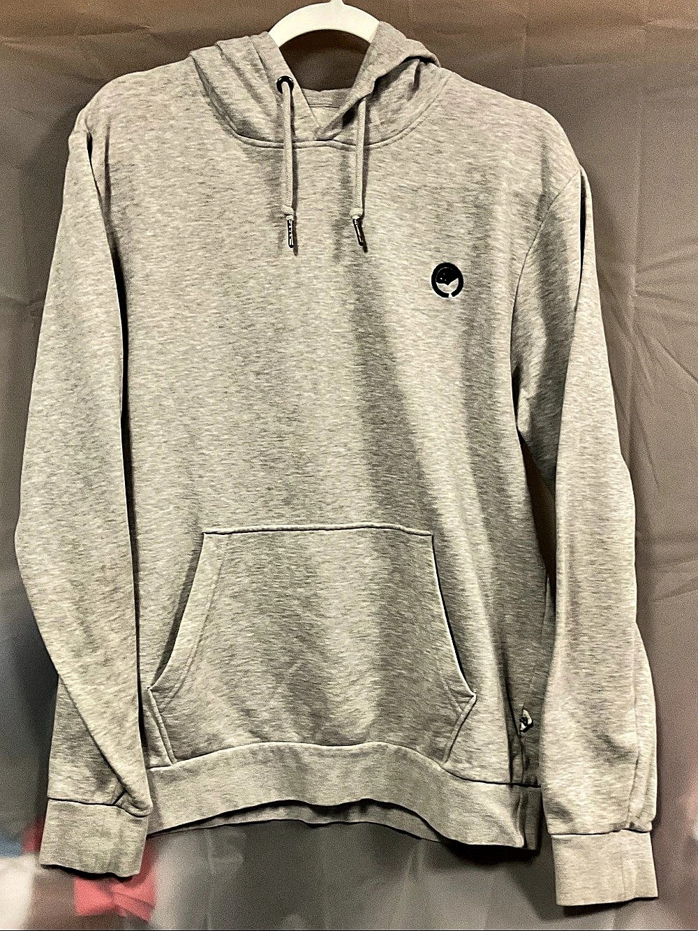 Ocean Laundry Gray Pullover Hoodie Size Large Like New